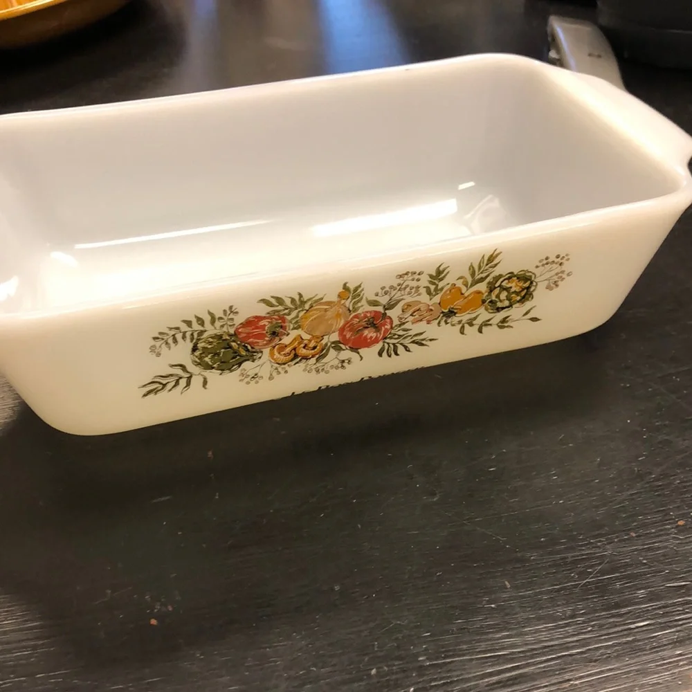 Anchor Hocking‎ Fire-King Le Bon Potager 1 Quart Milk Glass Loaf Pan 441